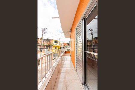 Sacada de casa à venda com 3 quartos, 190m² em Padroeira, Osasco