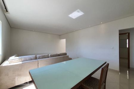 Sala de apartamento para alugar com 3 quartos, 109m² em Vila Deodoro, São Paulo