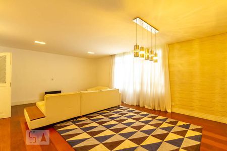 Apartamento para alugar com 231m², 5 quartos e 3 vagasSala