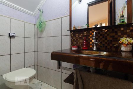 Lavabo de casa para alugar com 5 quartos, 300m² em Cidade Satelite Santa Barbara, São Paulo