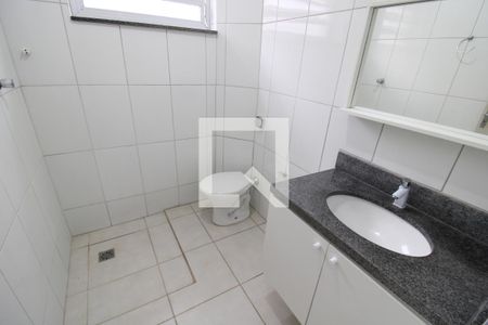 Banheiro de apartamento para alugar com 1 quarto, 56m² em Jardim São Paulo (zona Norte), São Paulo