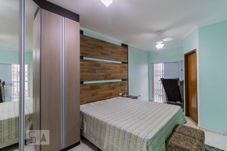 Suíte de casa à venda com 3 quartos, 167m² em Jardim Triana, São Paulo