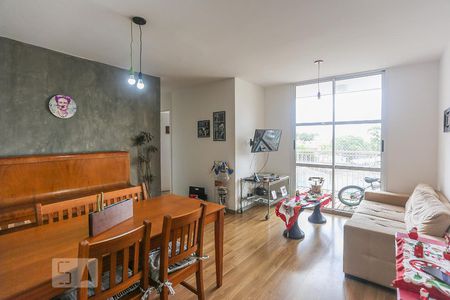 Sala de Estar de apartamento para alugar com 3 quartos, 72m² em Rio Pequeno, São Paulo