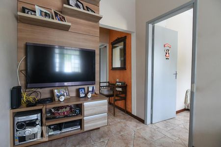 Sala de tv de casa à venda com 3 quartos, 160m² em Vila Maria Eugênia, Campinas
