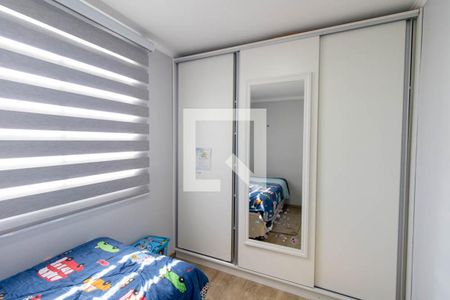 Quarto 1 de apartamento para alugar com 2 quartos, 75m² em Novo Mundo, Curitiba