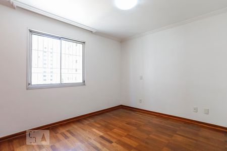 Suíte 1 de apartamento para alugar com 3 quartos, 142m² em Higienópolis, São Paulo