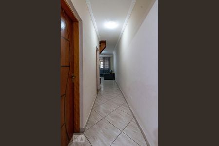 Corredor de casa de condomínio para alugar com 3 quartos, 240m² em Vila Nova Curuca, São Paulo