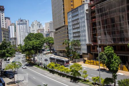 Apartamento à venda com 28m², 1 quarto e 1 vaga Apartamento à venda com 28m², 1 quarto e 1 vagaVista