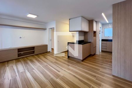Sala de apartamento à venda com 2 quartos, 70m² em Vila Olímpia, São Paulo