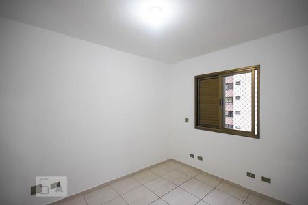 Quarto 1 de apartamento para alugar com 2 quartos, 66m² em Jardim Maria Rosa, Taboão da Serra