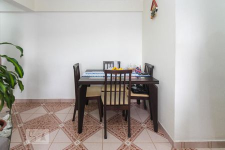 Sala de apartamento para alugar com 2 quartos, 50m² em Vila Ivone, São Paulo