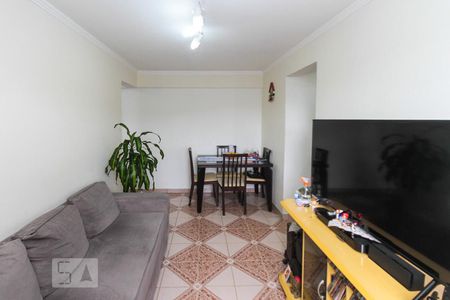 Sala de apartamento para alugar com 2 quartos, 50m² em Vila Ivone, São Paulo