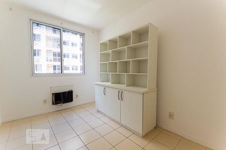 Quarto 1 de apartamento para alugar com 2 quartos, 60m² em Barreto, Niterói