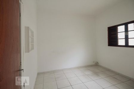 Quarto 1 de casa para alugar com 2 quartos, 70m² em Vila Santa Isabel, São Paulo