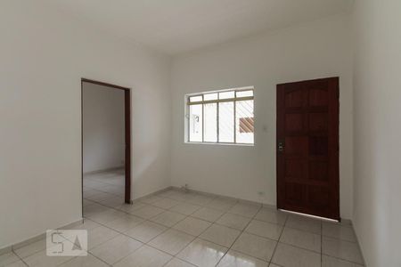 Sala  de casa para alugar com 2 quartos, 70m² em Vila Santa Isabel, São Paulo