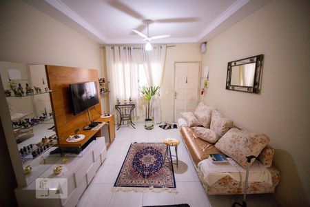 Sala de casa para alugar com 3 quartos, 200m² em Jardim Ester, São Paulo