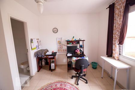 Suite  de casa para alugar com 3 quartos, 200m² em Jardim Ester, São Paulo