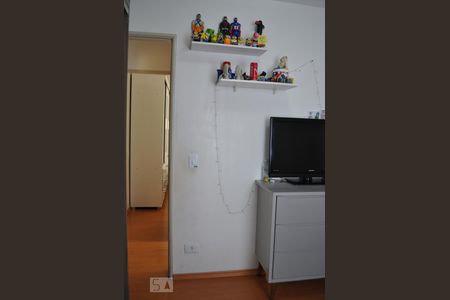 Quarto 1 de apartamento para alugar com 2 quartos, 48m² em Jardim Celeste, São Paulo