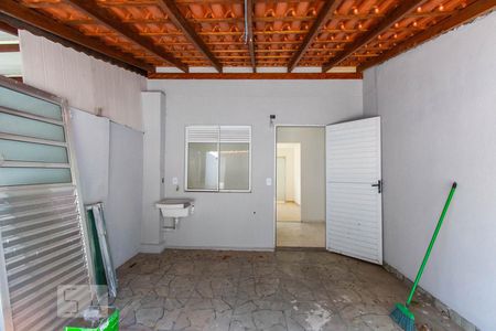 Área de Serviço de casa de condomínio para alugar com 2 quartos, 60m² em Jardim Ísis, Cotia