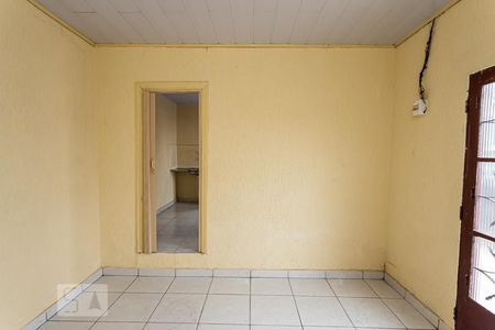 Quarto de casa para alugar com 1 quarto, 60m² em Vila Penteado, São Paulo