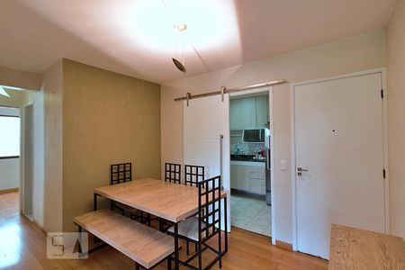 Sala de apartamento à venda com 3 quartos, 70m² em Jardim Ampliação, São Paulo