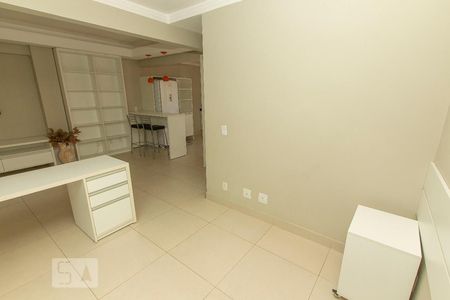 Quarto de apartamento para alugar com 1 quarto, 80m² em Passo da Areia, Porto Alegre