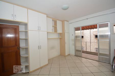 Quarto 1 de apartamento para alugar com 2 quartos, 70m² em Penha Circular, Rio de Janeiro