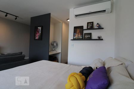 Quarto de kitnet/studio à venda com 1 quarto, 38m² em Campo Belo, São Paulo