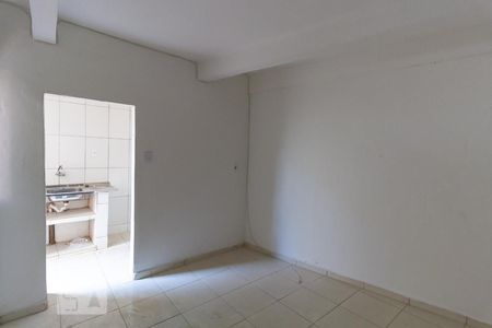 Quarto de casa para alugar com 1 quarto, 30m² em Vila Califórnia, São Paulo