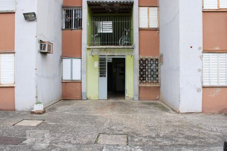 Fachada do bloco de apartamento para alugar com 2 quartos, 42m² em Guajuviras, Canoas