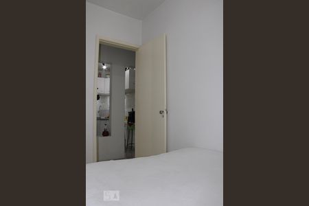 Quarto 1 de apartamento para alugar com 2 quartos, 42m² em Guajuviras, Canoas