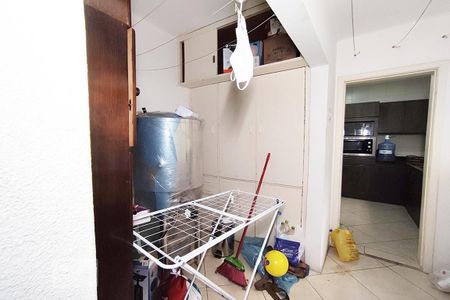 Apartamento à venda com 106m², 3 quartos e sem vaga Apartamento à venda com 106m², 3 quartos e sem vagaLavanderia