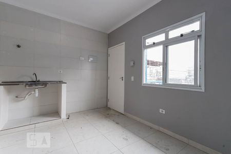 Sala e Cozinha de casa para alugar com 1 quarto, 30m² em Jardim Modelo, São Paulo