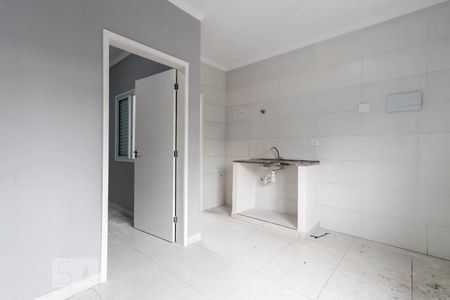 Sala e Cozinha de casa para alugar com 1 quarto, 30m² em Jardim Modelo, São Paulo