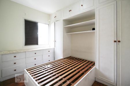 Quarto 2 de apartamento para alugar com 2 quartos, 44m² em Vila Uberabinha, São Paulo