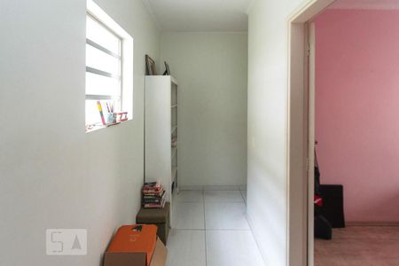 Corredor de casa à venda com 4 quartos, 230m² em Vila Lúcia, São Paulo