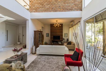 Sala de casa à venda com 3 quartos, 200m² em Ipanema, Porto Alegre