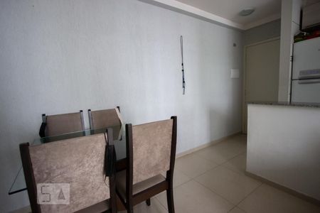 Sala  de apartamento para alugar com 2 quartos, 50m² em Cidade Ariston Estela Azevedo, Carapicuíba
