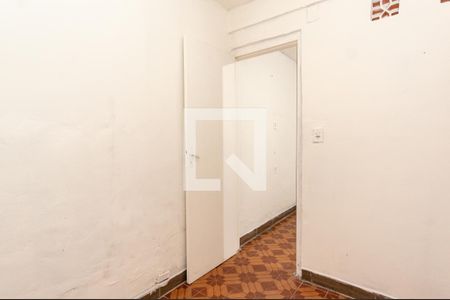 Quarto 1 de casa para alugar com 2 quartos, 60m² em Parque Peruche, São Paulo