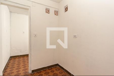 Quarto 1 de casa para alugar com 2 quartos, 60m² em Parque Peruche, São Paulo