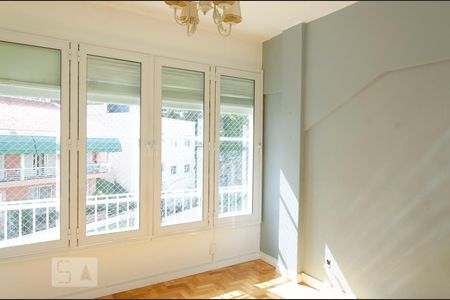 Quarto 1 de apartamento à venda com 2 quartos, 70m² em Laranjeiras, Rio de Janeiro