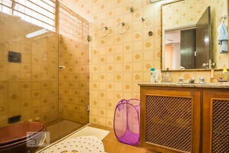 Banheiro da Suíte de casa à venda com 3 quartos, 170m² em Vila Marieta, Campinas