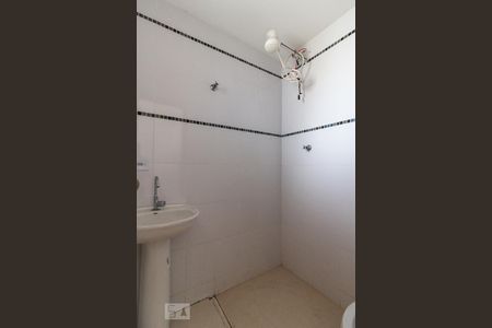 Banheiro de kitnet/studio para alugar com 1 quarto, 34m² em Penha de França, São Paulo