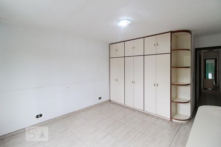 Quarto 1 de casa para alugar com 3 quartos, 120m² em Cambuci, São Paulo