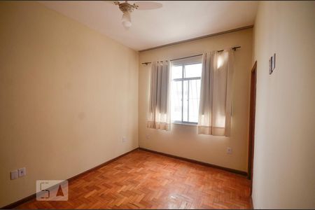 Suíte de apartamento para alugar com 2 quartos, 90m² em Ingá, Niterói