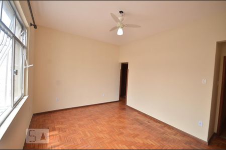 Sala de apartamento para alugar com 2 quartos, 90m² em Ingá, Niterói