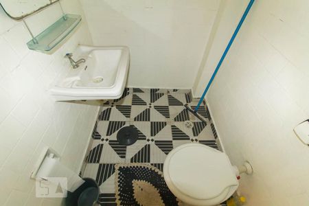 Banheiro de apartamento para alugar com 1 quarto, 35m² em Aclimação, São Paulo