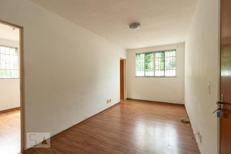 Sala de apartamento para alugar com 2 quartos, 55m² em Campo Grande, Rio de Janeiro