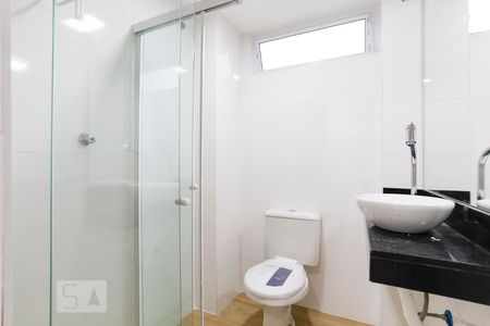 Banheiro de kitnet/studio à venda com 1 quarto, 33m² em Bela Vista, São Paulo