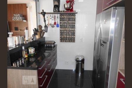 Cozinha de apartamento para alugar com 2 quartos, 96m² em Jardim Vazani, São Paulo